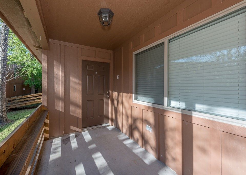 1st image of 3923 Old Oaks Dr APT 12