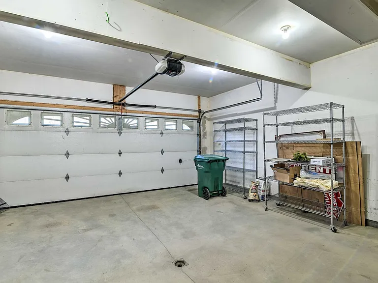 2432 Glacier St — Photo 24