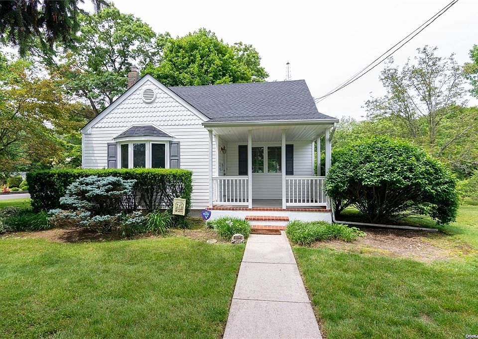 1st image of 104 Freeman Ave