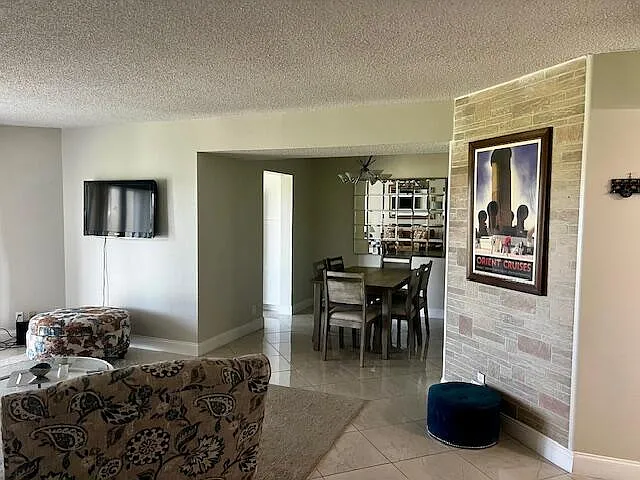 3755 Via Poinciana #304 — Photo 7