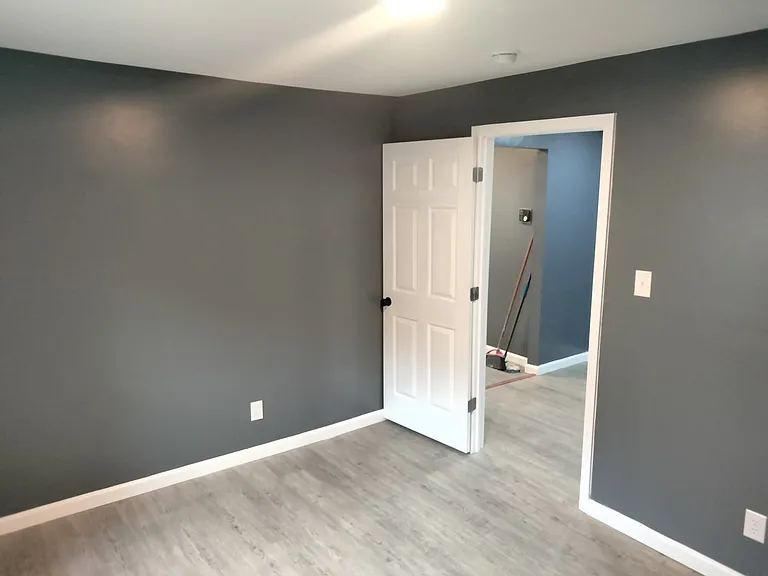140 Douglas Aly — Photo 13