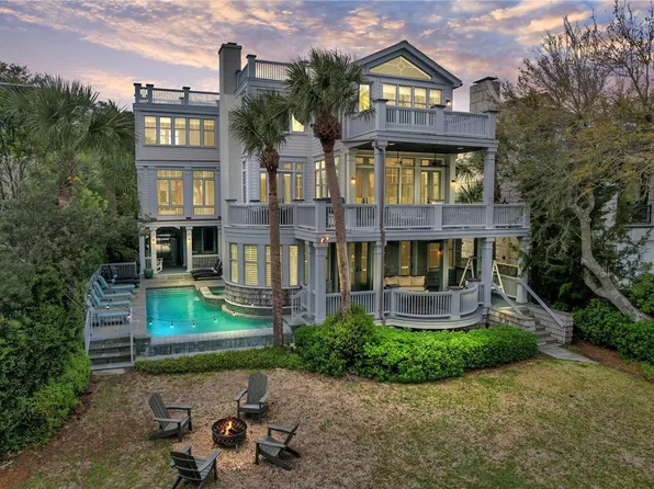 1909 Dixon Ln, Saint Simons Island, GA 31522