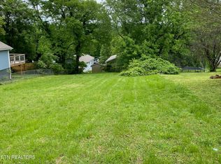 4136 NW Apex Dr, Knoxville, TN 37919