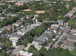 1934 W Barry Ave, Chicago, IL 60657