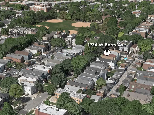 1934 W Barry Ave, Chicago, IL 60657