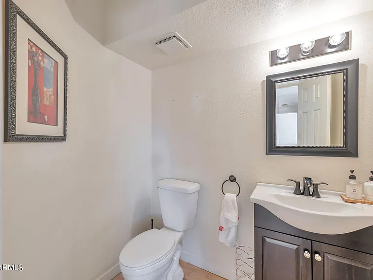 10566 N 87th Pl — Photo 9