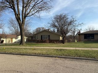 5803 Alma Dr, Rockford, IL