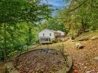97 Yutaka Trl, Shelton, CT 06484