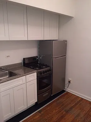 Rented by Eric Goodman Realty Corp | media 14