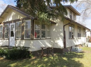 717 4th Ave SE, Jamestown, ND 58401