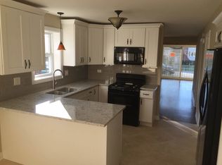 7557 Banks St APT 2, Justice, IL 60458