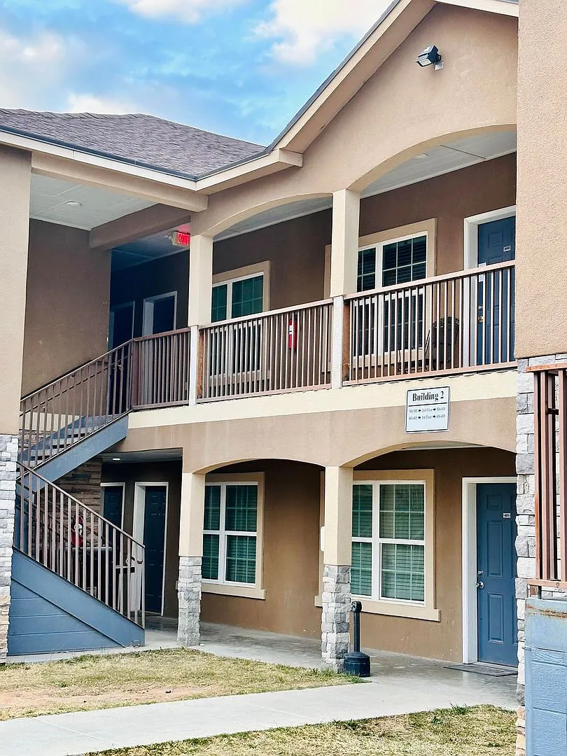 455 - Lone Star Villas — Photo 2