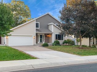 1228 Robin Ln, New Brighton, MN 55112