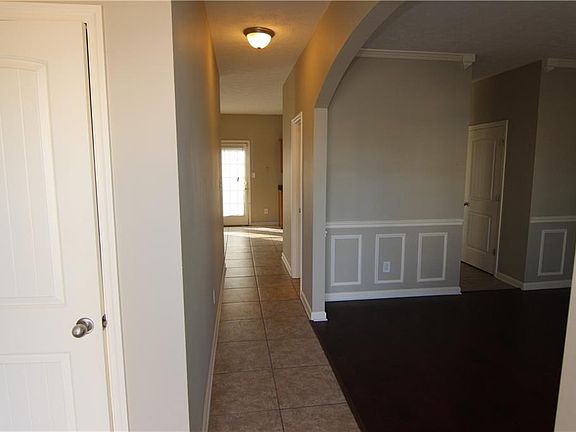 2nd image of 417 26th Ct