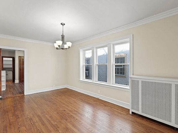 4th image of 5012 N Lawndale Ave #1