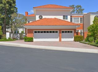 2 Belcourt Dr, Newport Beach, CA 92660