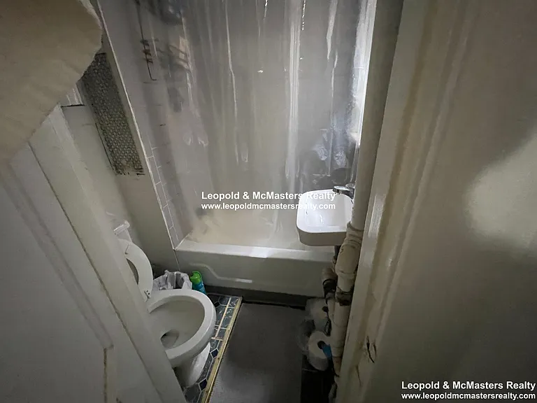 24 Mt. Vernon St apartment — Photo 75