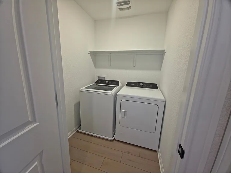 337 Foresail Rd — Photo 23