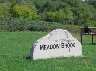 1920 Meadowhill Pl, Ely, IA 52227