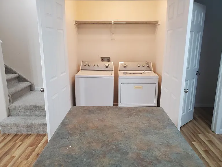 7531 Broadway St — Photo 16