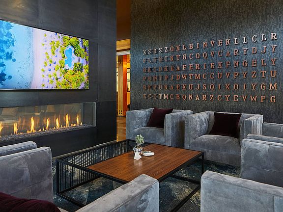 Fireplace Lounge
