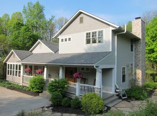 1555 Hankinson Rd, Granville, OH 43023