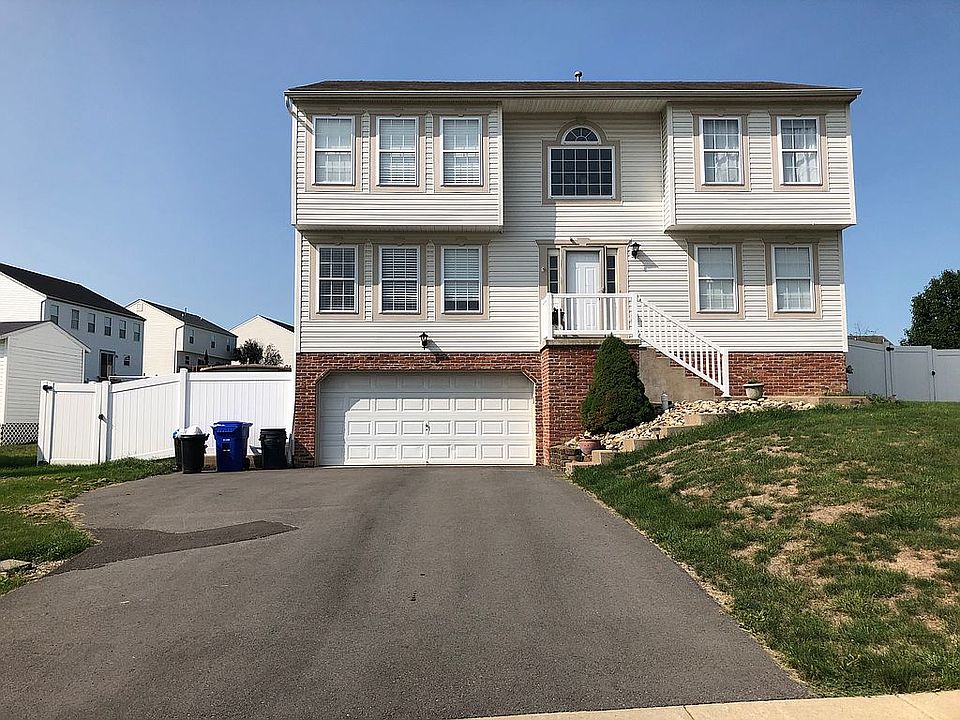 1st image of 106 Harbor Dr