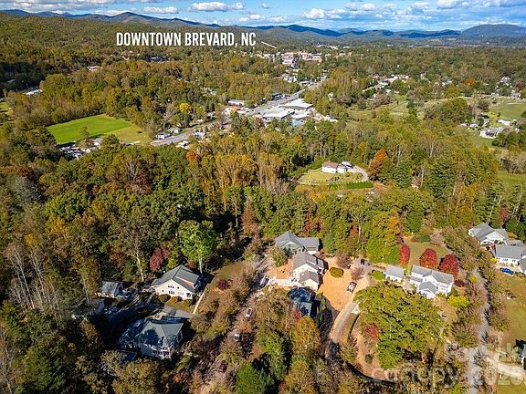 3rd image of 27 Cadence Cir