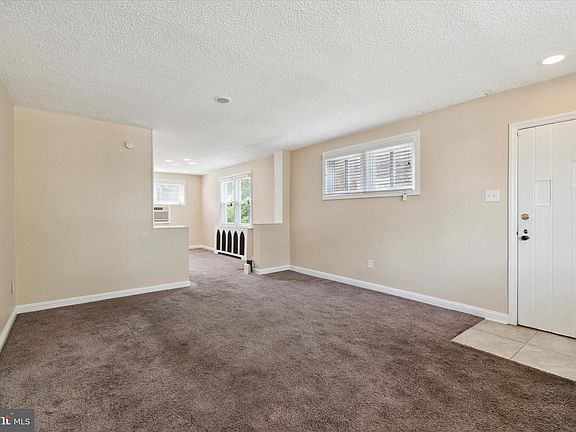 5th image of 1026 Callahan Ave