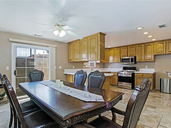 4th image of 1048 McFarland Ave