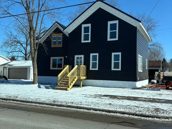 315-317 Smith, 317 Smith Ave #317, Oconto, WI 54153