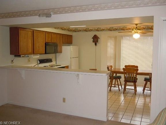 2nd image of 662 Tollis Pkwy #B