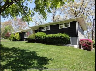 10 Allen Pl, Northport, NY 11768