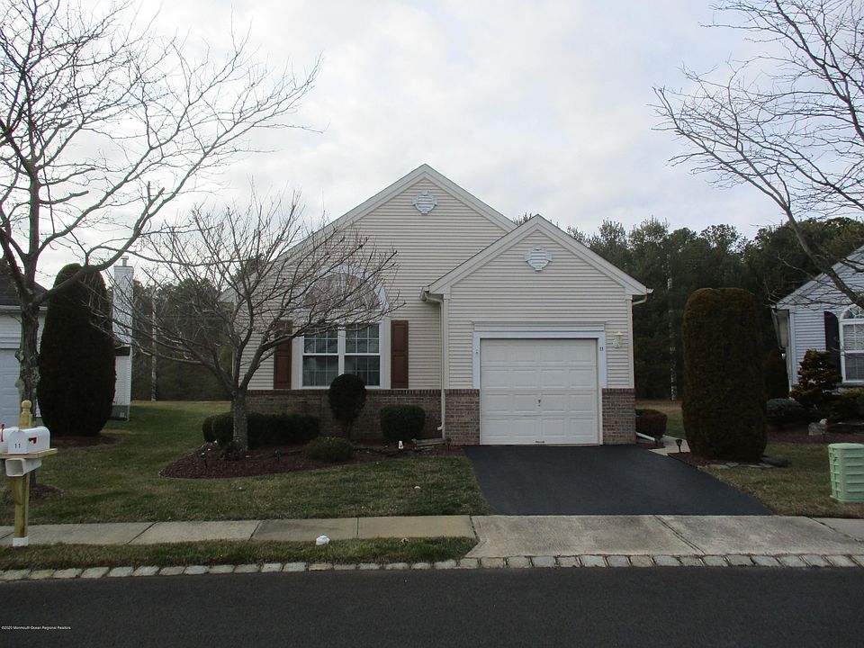 1st image of 11 Gabriella Cir
