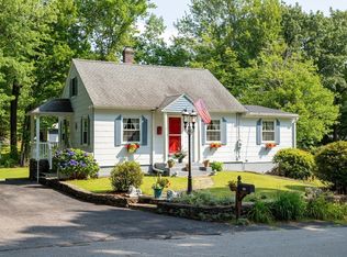 408 Wanoosnoc Rd, Fitchburg, MA 01420