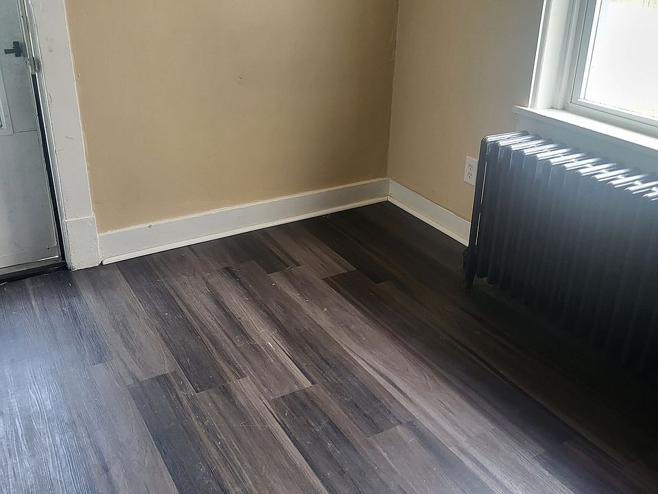 2nd image of 576 Spring St #574