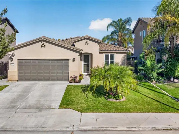 1140 S Carriage Ave, Fresno, CA 93727
