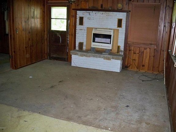 5th image of 9048 Hull Ln NE