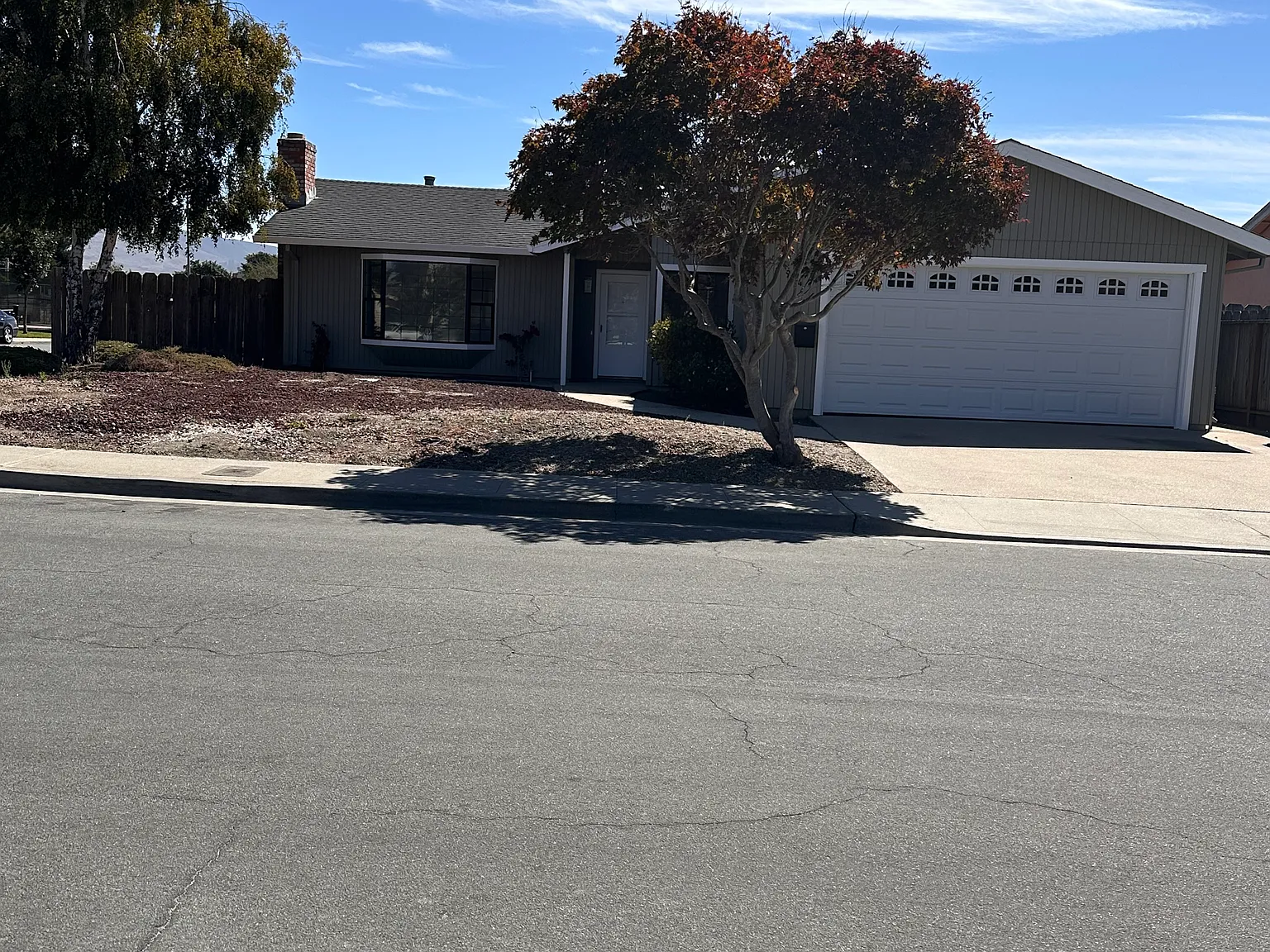 3 bed, 1587 sqft, $4,250 — Photo 2