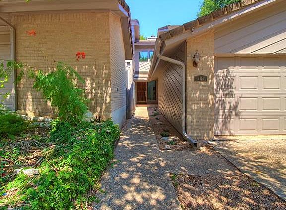 2nd image of 4114 Creek Ledge