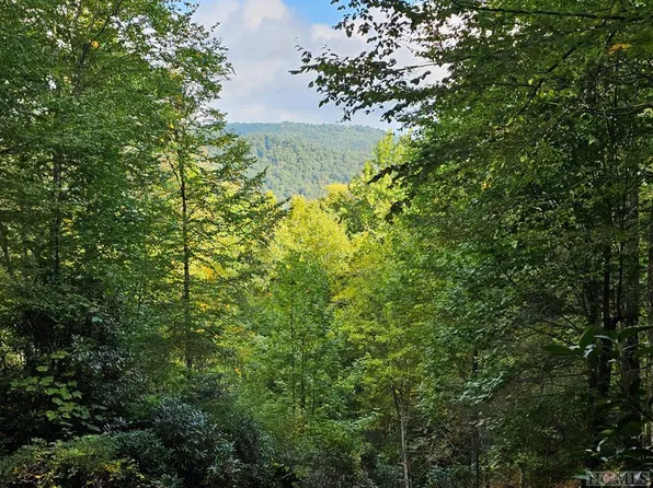 47 Square Stern Drive, Cullowhee, NC 28723