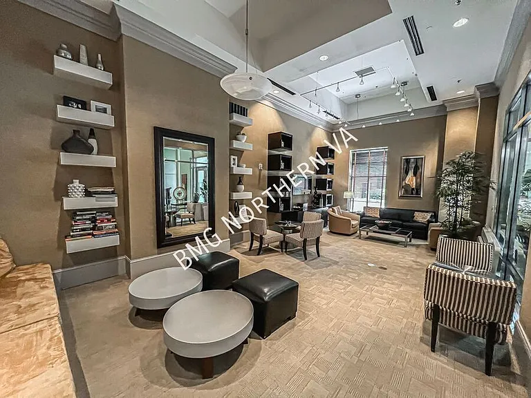 309 Holland Ln #105 — Photo 31