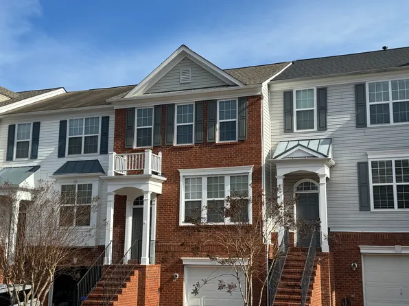 1379 Thornborough Dr, Alpharetta, GA 30004