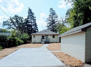 339 E Lane Ct, Round Lake Beach, IL 60073