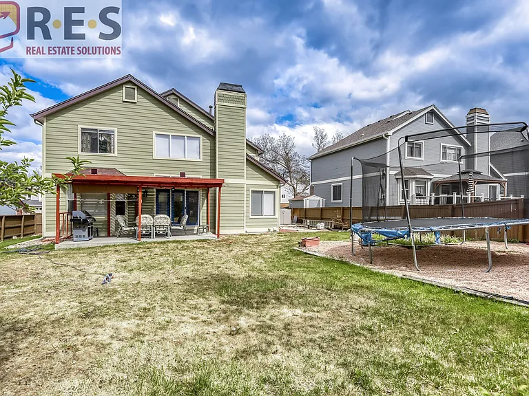 9853 Salford Ln — Photo 17