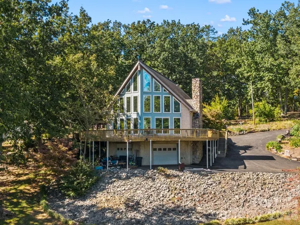 358 Lazy B Dr, Bessemer City, NC 28016