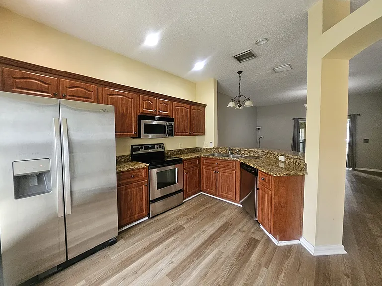 10106 Belleville Pl — Photo 25