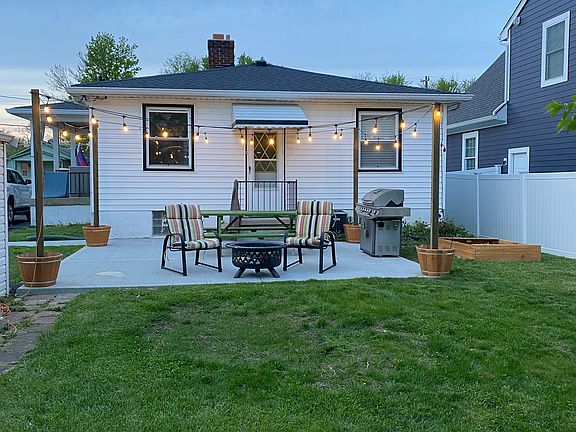 3rd image of 4923 Prospect Ave