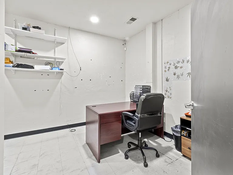 360 Sudderth Dr #1 — Photo 36