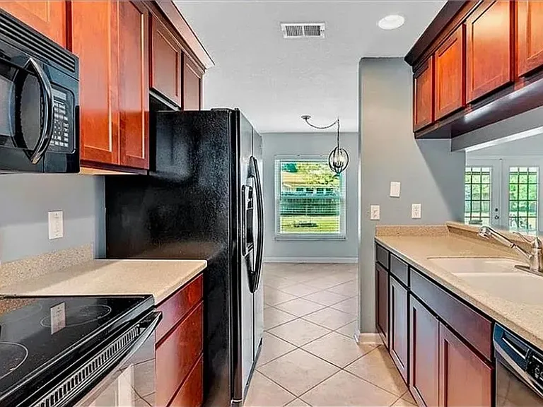 120 Bent Oak Ct — Photo 5